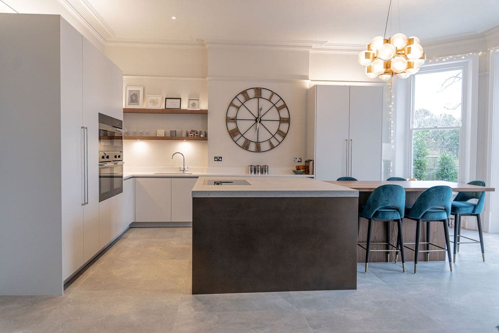 Arthur Road, Wimbledon