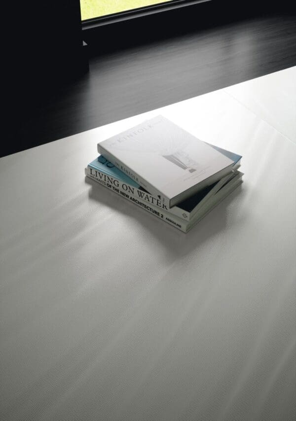 Luce Pearl Tile