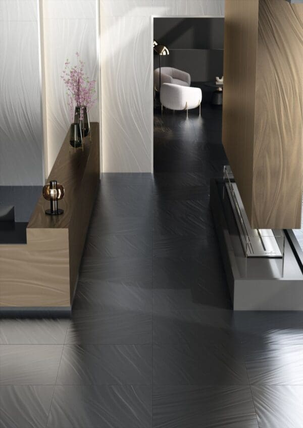 Luce Gold, Silver and Pearl Tile